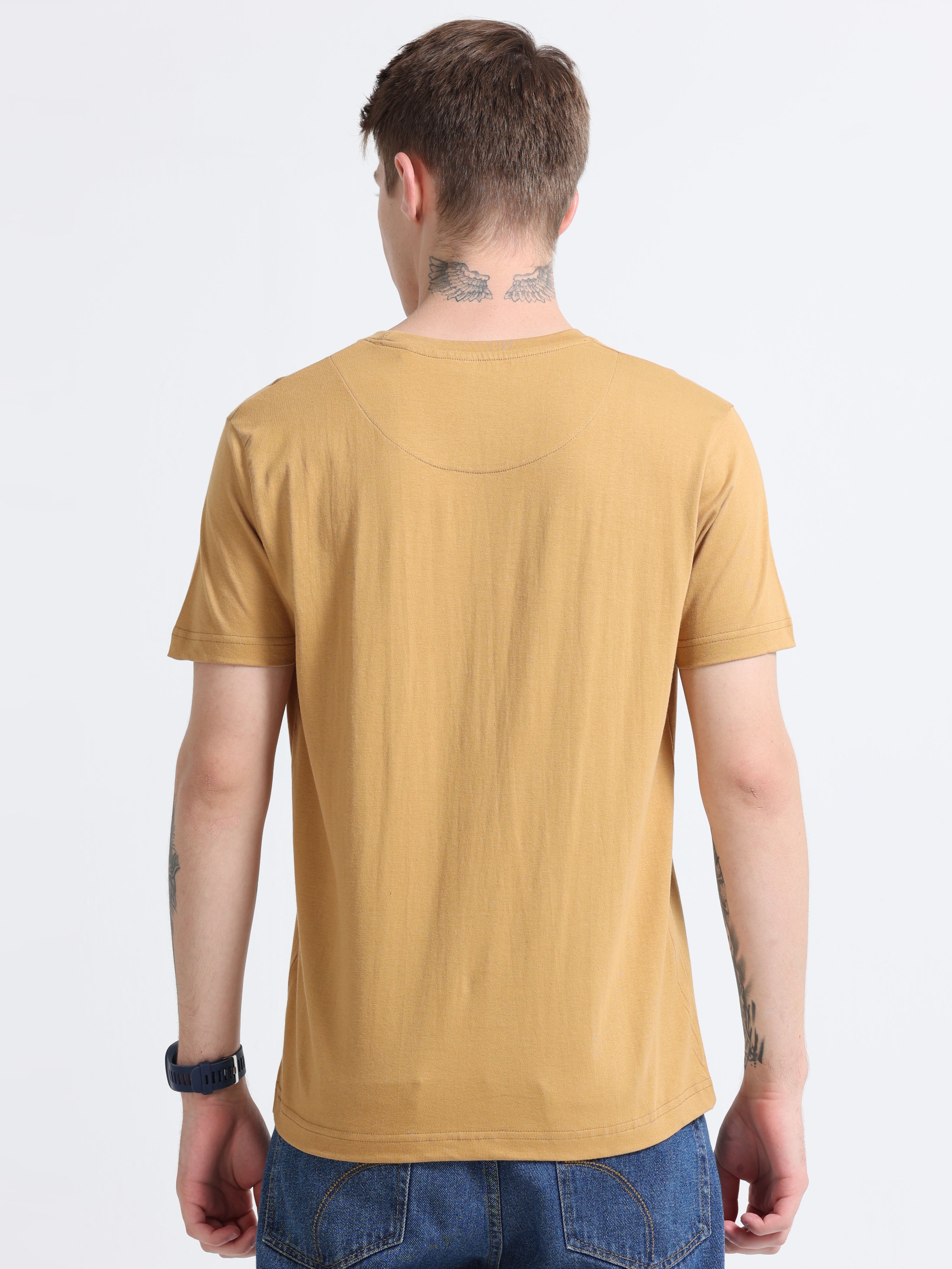 Men Cotton Biscuit Color Round Neck T-shirt